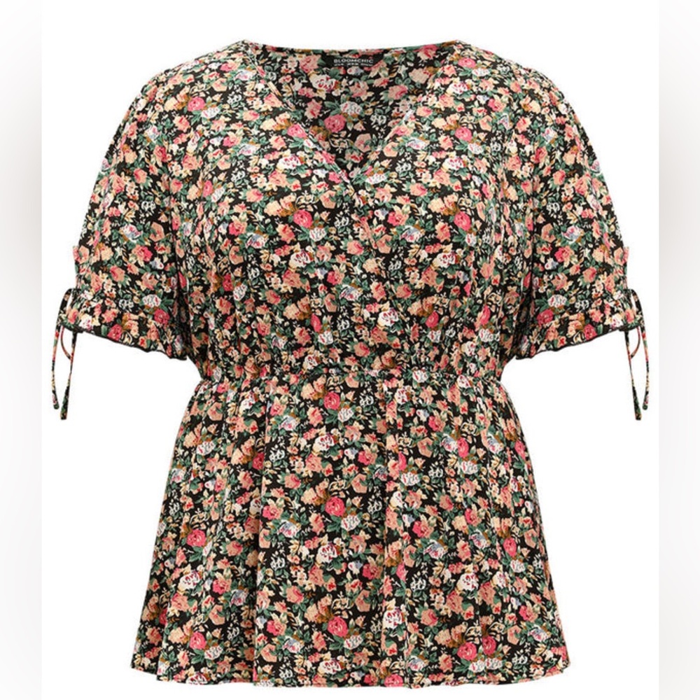 NWT-Beautiful Floral Lightweight Top with Tie Sleeves